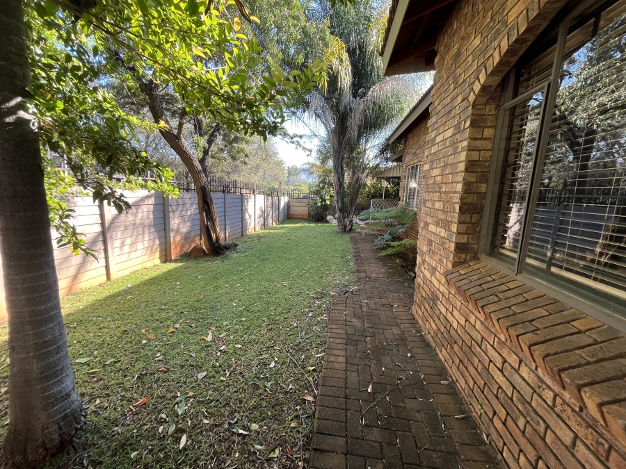 3 Bedroom Property for Sale in Safari Gardens North West